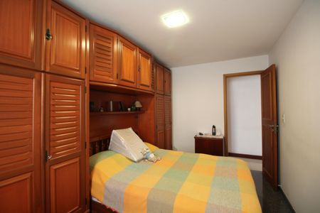Apartamento à venda com 139m², 3 quartos e 2 vagasQuarto 2