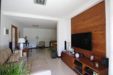 Apartamento à venda com 139m², 3 quartos e 2 vagasSala