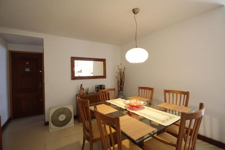 Apartamento à venda com 139m², 3 quartos e 2 vagasSala