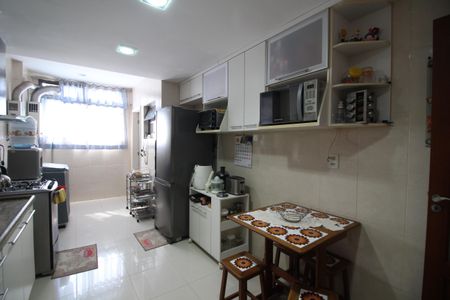 Apartamento à venda com 139m², 3 quartos e 2 vagasCozinha