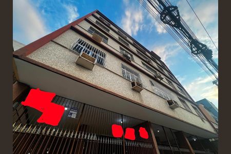 Apartamento à venda com 58m², 2 quartos e 1 vaga Apartamento à venda com 58m², 2 quartos e 1 vagaFachada