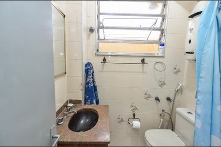Apartamento à venda com 58m², 2 quartos e 1 vaga Apartamento à venda com 58m², 2 quartos e 1 vagaBanheiro