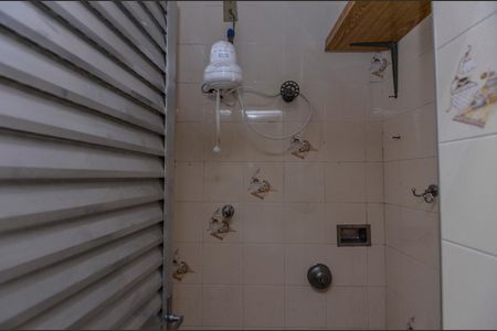 Apartamento à venda com 58m², 2 quartos e 1 vaga Apartamento à venda com 58m², 2 quartos e 1 vagaBanheiro de Serviço