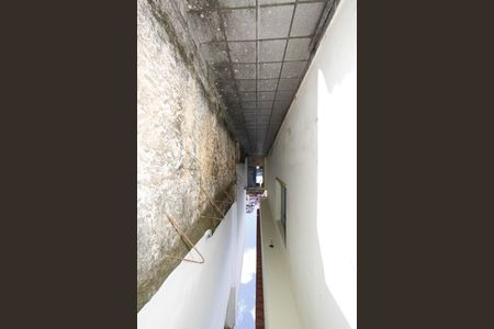 Casa à venda com 180m², 4 quartos e 2 vagasCorredor