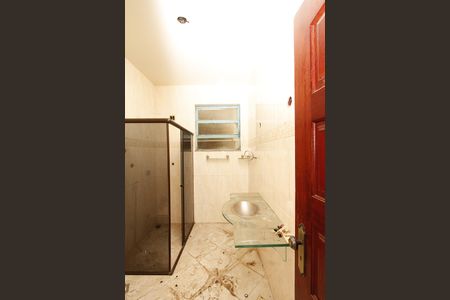 Casa à venda com 180m², 4 quartos e 2 vagasBanheiro Social