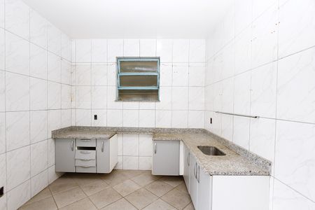 Casa à venda com 180m², 4 quartos e 2 vagasCozinha