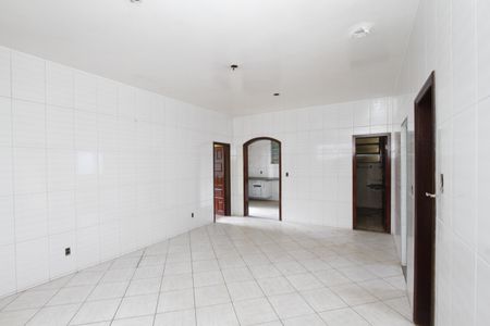 Casa à venda com 180m², 4 quartos e 2 vagasCopa