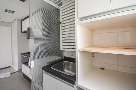 Apartamento à venda com 60m², 3 quartos e 1 vagaÁrea de Serviço