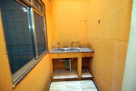 Casa para alugar com 90m², 2 quartos e 1 vagaÁrea de Serviço 2