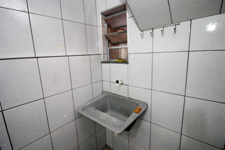 Casa para alugar com 90m², 2 quartos e 1 vagaÁrea de Serviço