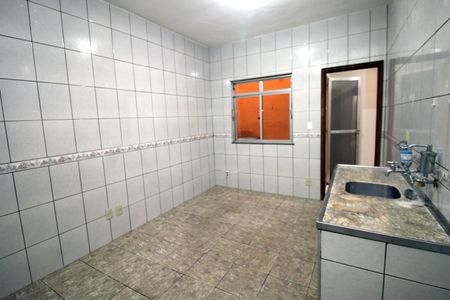 Casa para alugar com 90m², 2 quartos e 1 vagaCozinha