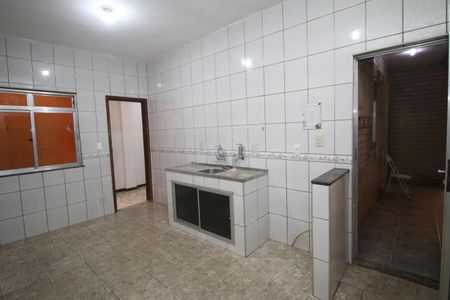 Casa para alugar com 90m², 2 quartos e 1 vagaCozinha