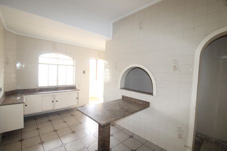 Casa para alugar com 226m², 5 quartos e 2 vagasCozinha