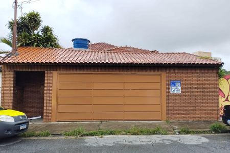 Casa para alugar com 226m², 5 quartos e 2 vagasFachada