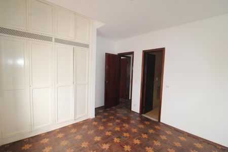 Casa para alugar com 226m², 5 quartos e 2 vagasQuarto 4