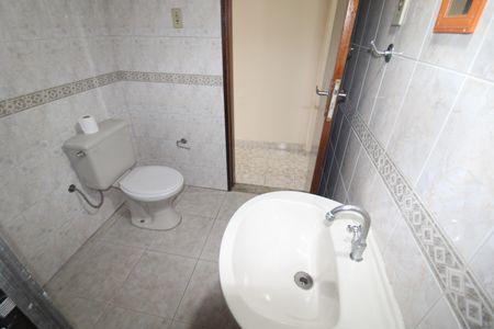 Casa para alugar com 226m², 5 quartos e 2 vagasCasa 2 - Banheiro