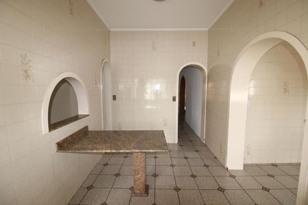 Casa para alugar com 226m², 5 quartos e 2 vagasCozinha