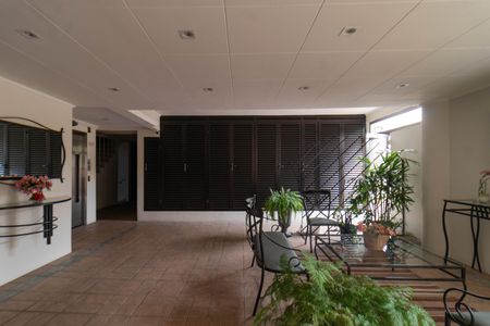 Apartamento à venda com 43m², 1 quarto e 1 vaga Apartamento à venda com 43m², 1 quarto e 1 vagaHall social