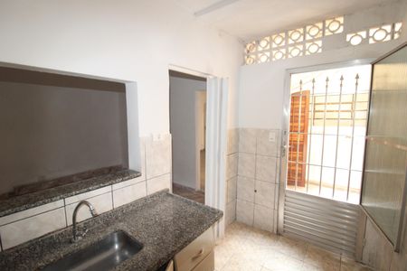 Casa para alugar com 160m², 2 quartos e 1 vagaÁrea de Serviço