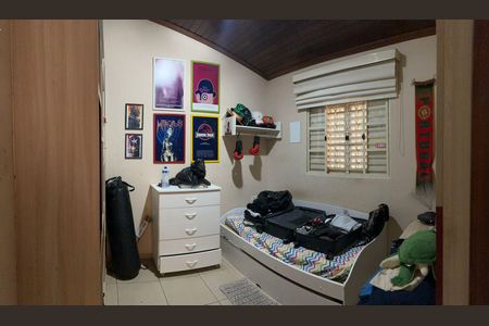 Casa à venda com 130m², 4 quartos e 2 vagasQuarto