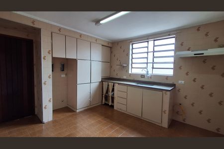 Casa à venda com 164m², 3 quartos e 2 vagasCozinha 