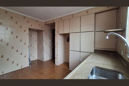 Casa à venda com 164m², 3 quartos e 2 vagasCozinha 