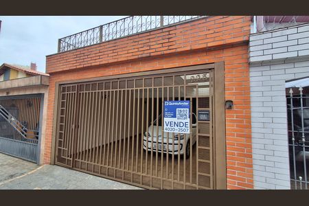 Casa à venda com 164m², 3 quartos e 2 vagasFachada 