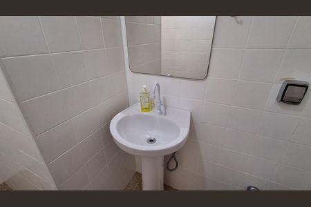 Casa à venda com 164m², 3 quartos e 2 vagasBanheiro Social 2