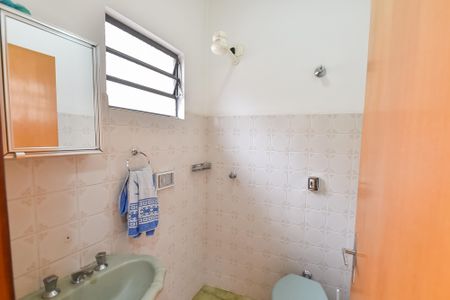 Casa para alugar com 425m², 2 quartos e 3 vagas Casa para alugar com 425m², 2 quartos e 3 vagasBanheiro de serviço