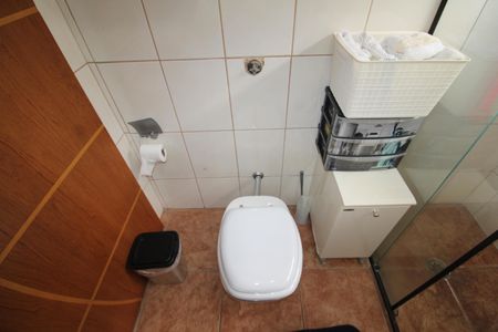 Casa à venda com 180m², 3 quartos e 5 vagasQuarto 1 - Closet / Banheiro