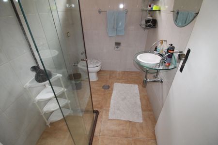 Casa à venda com 180m², 3 quartos e 5 vagasBanheiro 2
