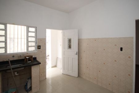 Cozinha  de casa para alugar com 1 quarto, 40m² em Vila Maria Alta, São Paulo