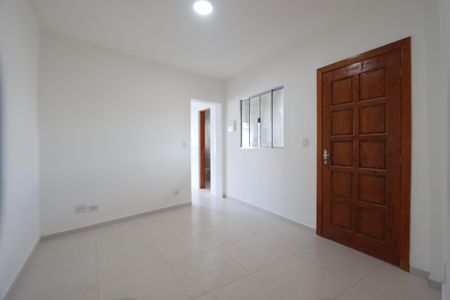 Sala de casa para alugar com 1 quarto, 60m² em Vila Nova Utinga, São Paulo