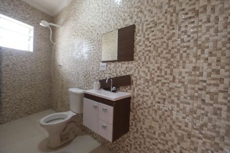 Banheiro de casa para alugar com 1 quarto, 60m² em Vila Nova Utinga, São Paulo