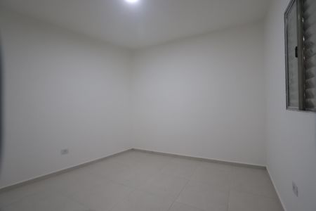 Quarto de casa para alugar com 1 quarto, 60m² em Vila Nova Utinga, São Paulo
