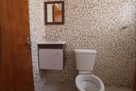 Banheiro de casa para alugar com 1 quarto, 60m² em Vila Nova Utinga, São Paulo