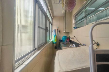 Apartamento para alugar com 63m², 2 quartos e 1 vagaÁrea de serviço 