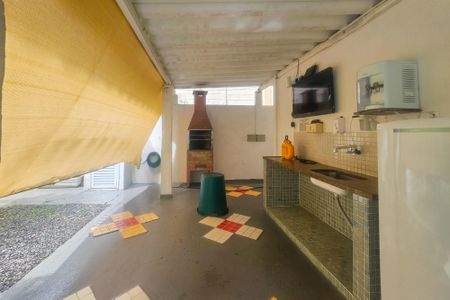 Apartamento para alugar com 63m², 2 quartos e 1 vagaÁrea de Lazer 