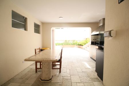 Apartamento para alugar com 128m², 3 quartos e 2 vagasÁrea comum - Churrasqueira