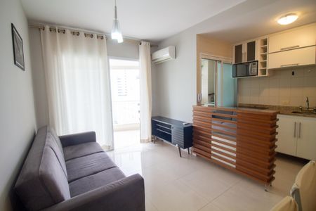 Sala de apartamento para alugar com 1 quarto, 47m² em Cidade Monções, São Paulo