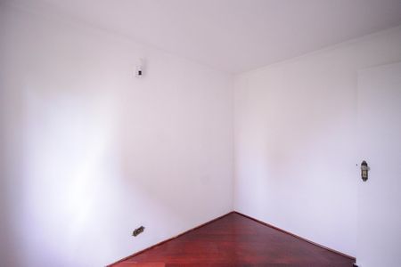 Quarto 2 de apartamento para alugar com 2 quartos, 54m² em Vila Vermelha, São Paulo