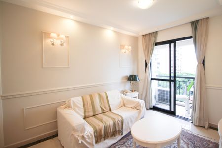 Sala de apartamento para alugar com 1 quarto, 38m² em Indianópolis, São Paulo