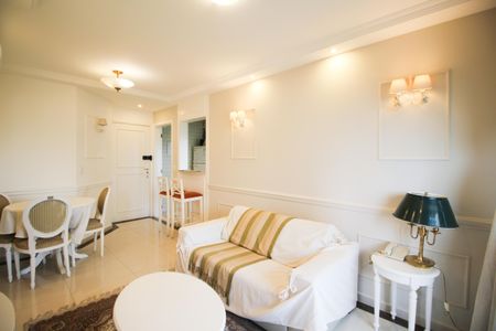 Apartamento para alugar com 38m², 1 quarto e 1 vagaSala