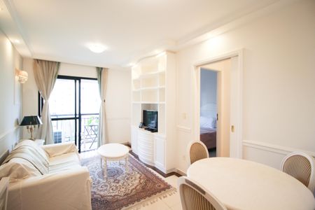 Sala de apartamento para alugar com 1 quarto, 38m² em Indianópolis, São Paulo