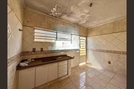 Casa à venda com 198m², 4 quartos e 3 vagas Casa à venda com 198m², 4 quartos e 3 vagasFoto 09
