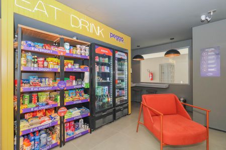 Studio para alugar com 25m², 1 quarto e sem vaga Studio para alugar com 25m², 1 quarto e sem vagaMercadinho