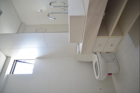 Apartamento à venda com 82m², 2 quartos e 2 vagasBanheiro Social