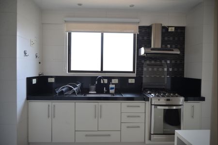 Apartamento à venda com 82m², 2 quartos e 2 vagasCozinha