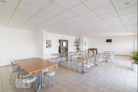 Apartamento à venda com 82m², 2 quartos e 2 vagasÁrea comum - Salão de festas