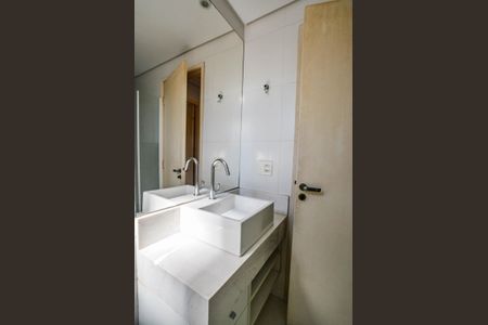 Apartamento à venda com 82m², 2 quartos e 2 vagasBanheiro Social